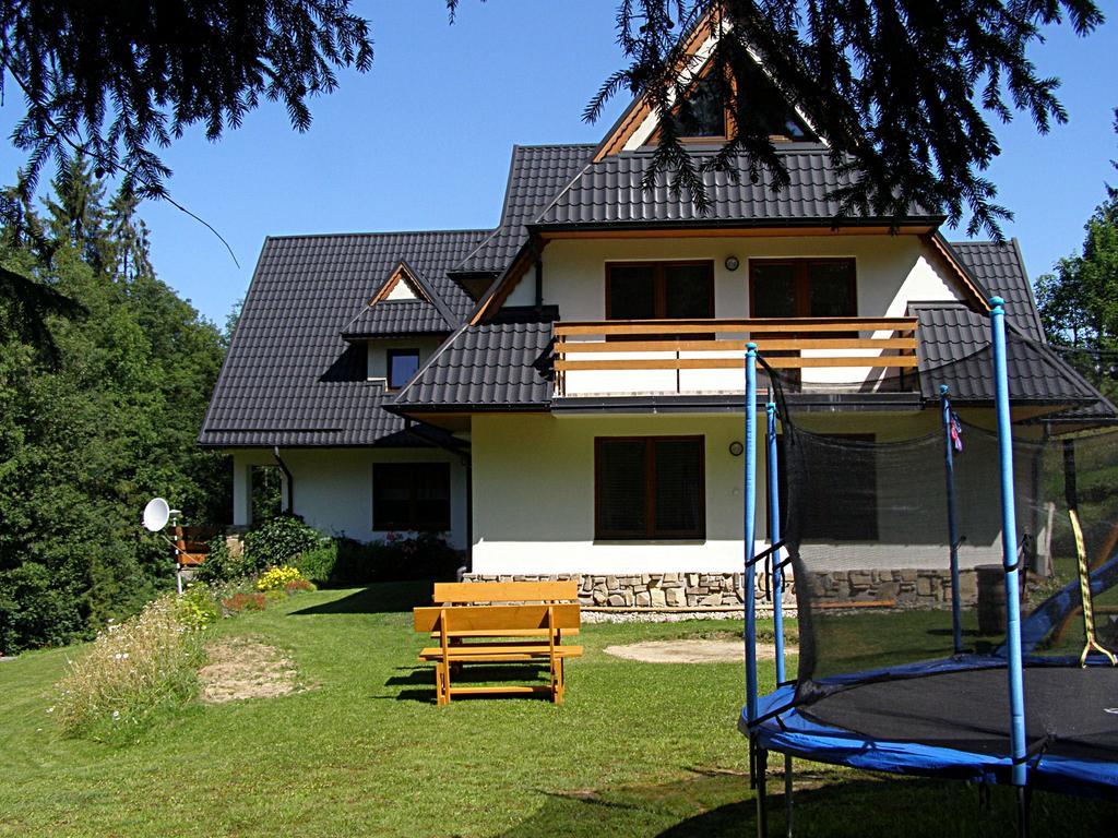 Dom Goscinny Na Skolach Gliczarow Exterior photo
